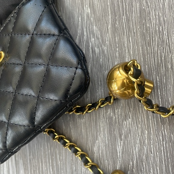 Black wallet on a chain - Picture 10 of 12